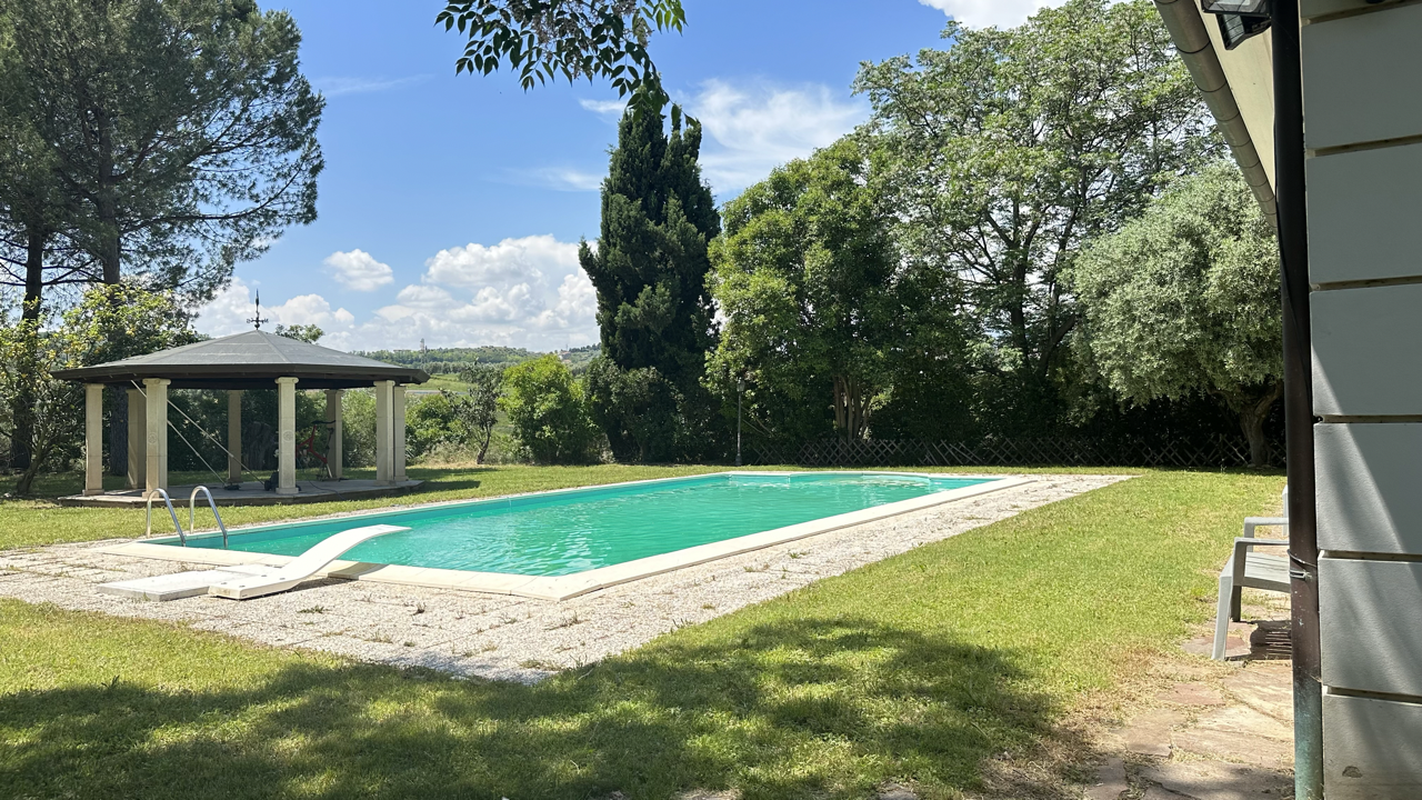 For sale villa in quiet zone Montesilvano Abruzzo foto 14
