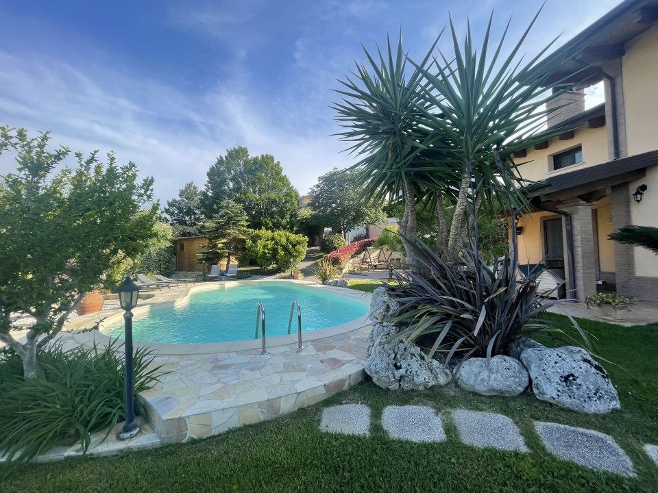 A vendre villa in zone tranquille Spoltore Abruzzo foto 4